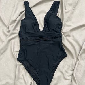 Black one-piece Cupshe bathing suit